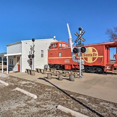 Unique Joplin Gem Converted Train Car Studio Luaran gambar